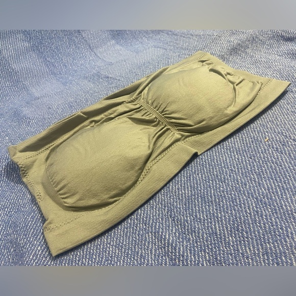 NIP Gray Wire-free Strapless Seamless Stretchy Bra - Picture 2 of 7